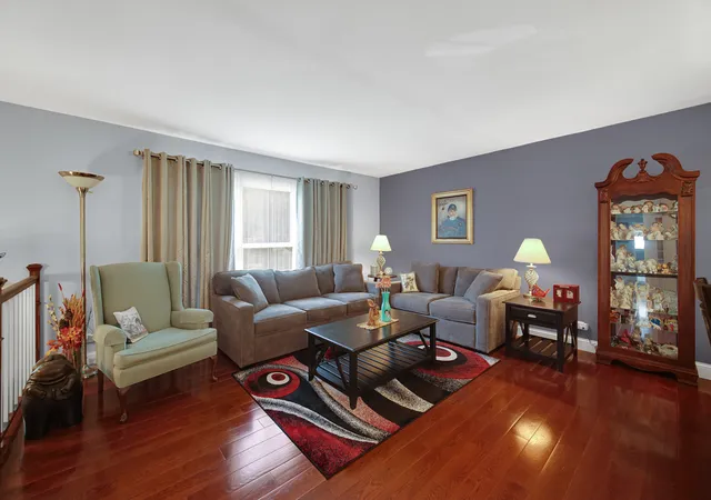 4th image of 3136 Everglade Ave, Woodridge, IL 60517 | MLS# 12686527