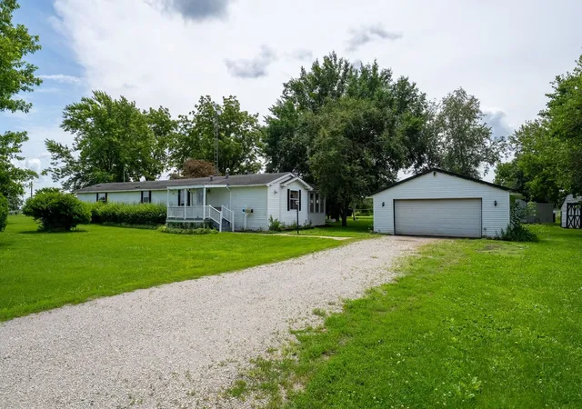 1st image of 310 E Jefferson St, Dana, IL 61321 | MLS# 12686539