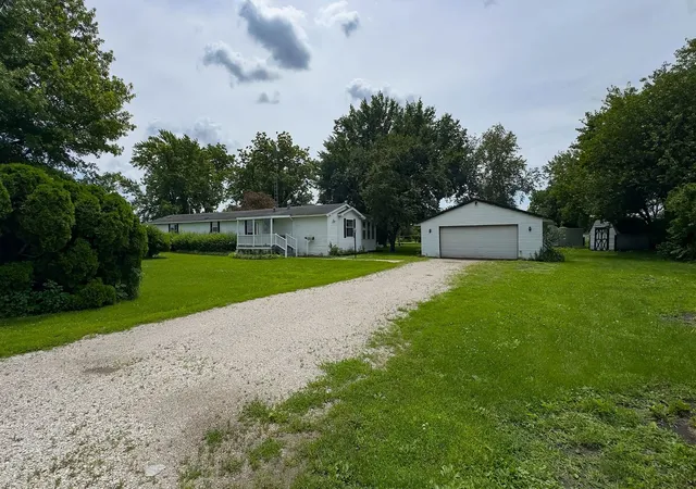43rd image of 310 E Jefferson St, Dana, IL 61321 | MLS# 12686539