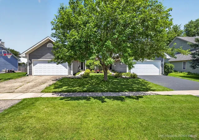 Homes for sale in Hinckley, IL | 330 W Amie Ave, Hinckley, IL 60520 | MLS# 12686564