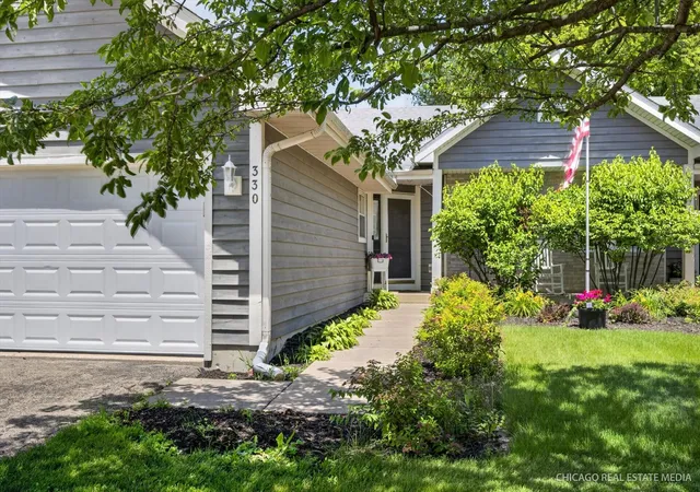 Homes for sale in Hinckley, IL | 330 W Amie Ave, Hinckley, IL 60520 | MLS# 12686564