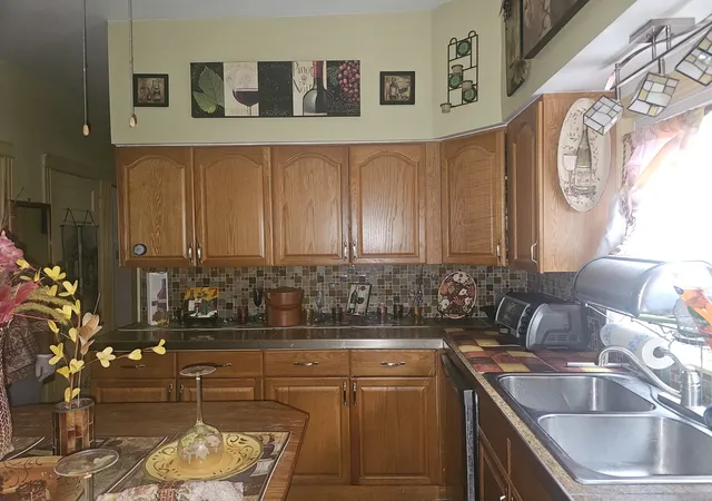 Homes for sale in Chicago, IL | 6108 S Bishop St, Chicago, IL 60636 | MLS# 12686572