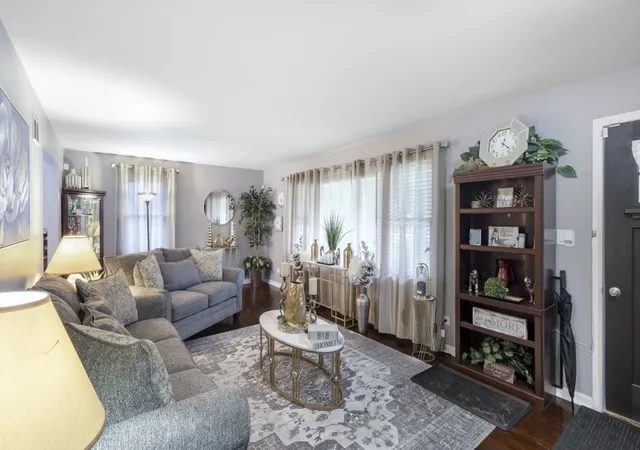 Photo 3 of Single family home for sale at 24216 S Plum Valley Dr, Crete, IL 60417 | MLS# 12686594 | Listing updated on 2026-09-14