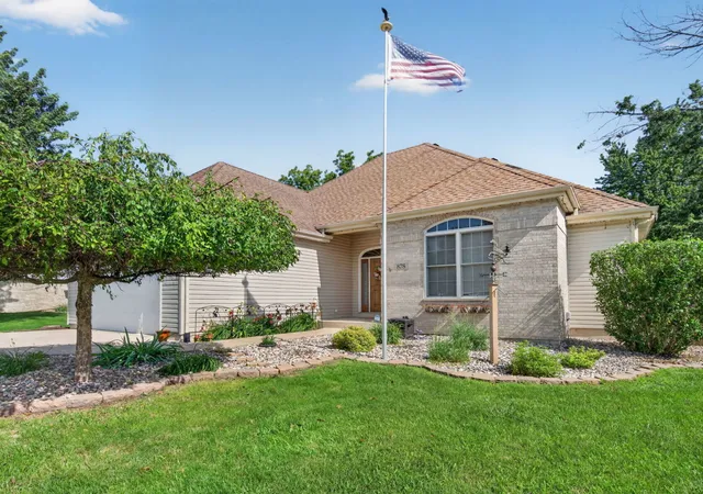 Homes for sale in Braidwood, IL | 878 W Kennedy Rd, Braidwood, IL 60408 | MLS# 12686619