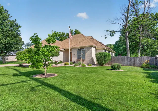Homes for sale in Braidwood, IL | 878 W Kennedy Rd, Braidwood, IL 60408 | MLS# 12686619