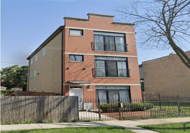 Homes for sale in Chicago, IL | 4116 W Congress Pkwy #2, Chicago, IL 60624 | MLS# 12686669