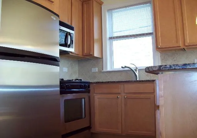 Homes for sale in Chicago, IL | 4116 W Congress Pkwy, Chicago, IL 60624