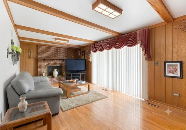 4th image of 762 Oakwood Dr, Westmont, IL 60559 | MLS# 12686752