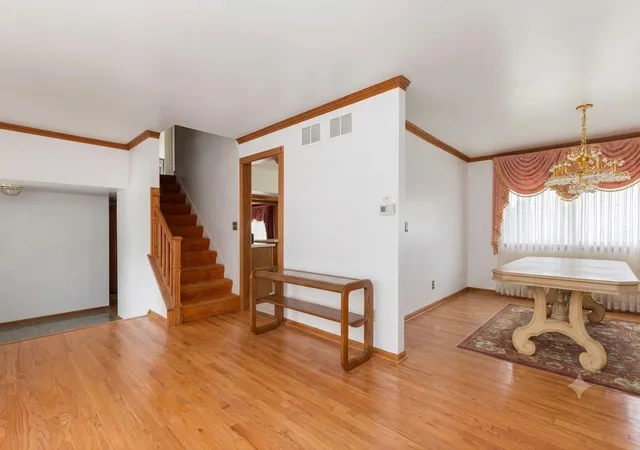 5th image of 762 Oakwood Dr, Westmont, IL 60559 | MLS# 12686752
