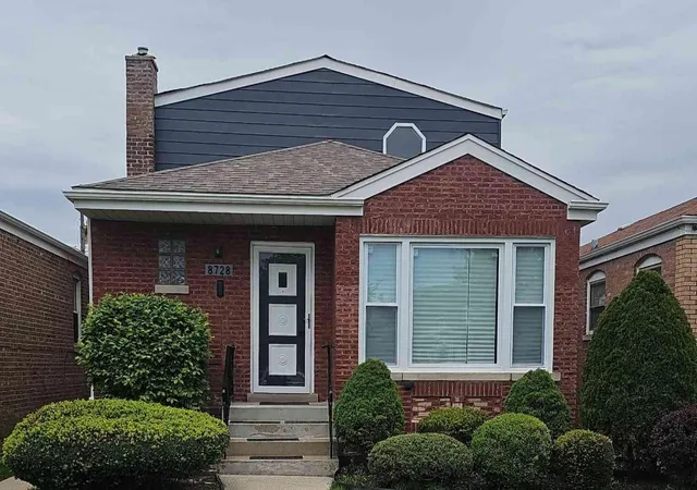 1st image of 8728 S King Dr, Chicago, IL 60637 | MLS# 12686755
