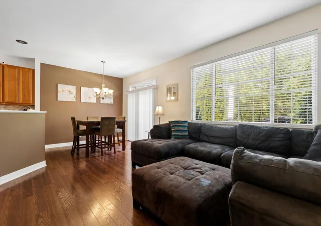 5th image of 632 Arbor Cir, Lakemoor, IL 60051