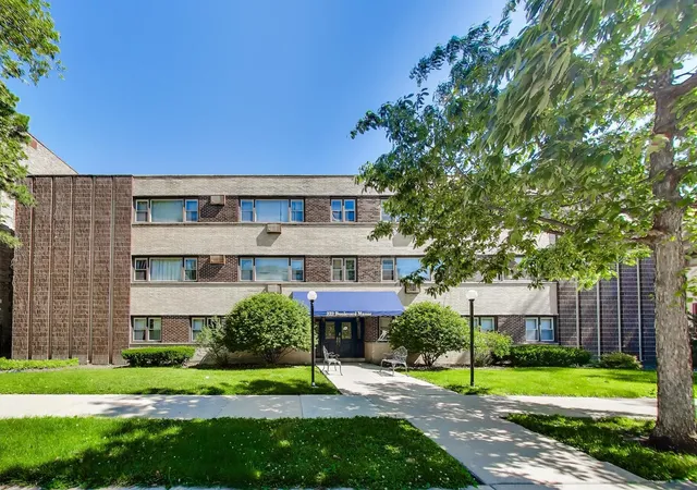 Homes for sale in Oak Park, IL | 222 Washington Blvd #305, Oak Park, IL 60302 | MLS# 12686794