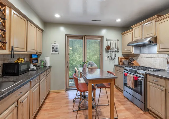 Homes for sale in Round Lake, IL | 267 W Treehouse Ln, Round Lake, IL 60073 | MLS# 12686804