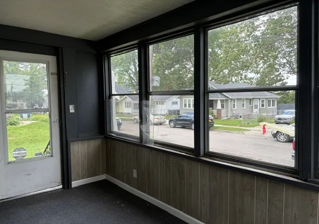 9th image of 1122 17th St, Rockford, IL 61104 | MLS# 12686819
