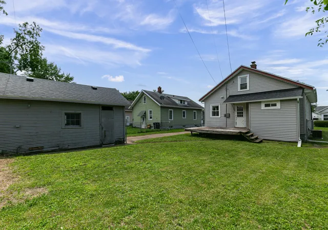 Homes for sale in Rock Island, IL | 1827 13th St, Rock Island, IL 61201 | MLS# 12686834