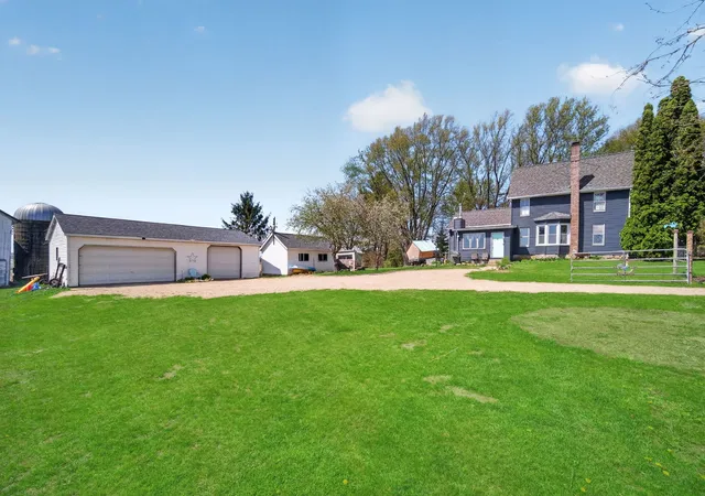 Homes for sale in Durand, IL | 13730 Center Rd, Durand, IL 61024 | MLS# 12686861