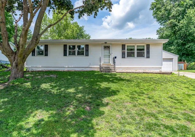 Homes for sale in Colona, IL | 1105 Mark St, Colona, IL 61241 | MLS# 12686878