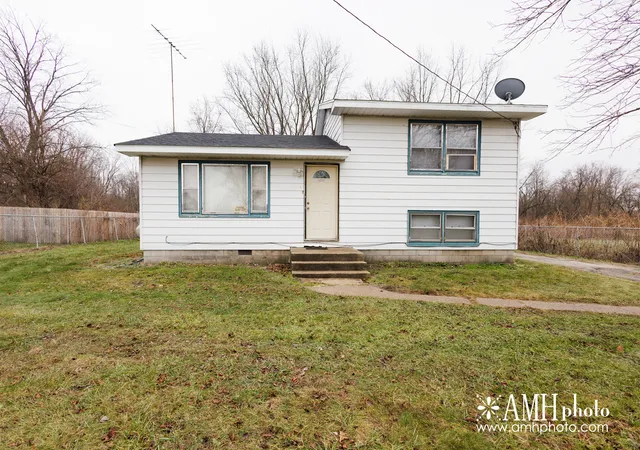 1st image of 12878 E 2310s Rd, Pembroke Township, IL 60958 | MLS# 12686888