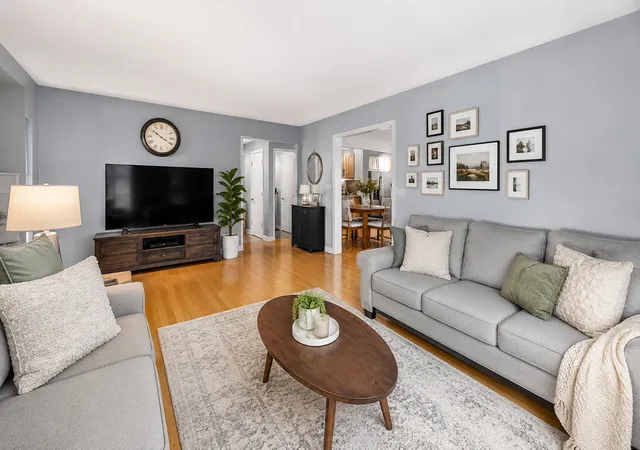 Photo 2 of Condo for sale at 1551 Balmoral Ave #1551, Westchester, IL 60154 | MLS# 12686900 | Listing updated on 2026-09-21