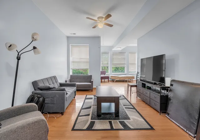 Homes for sale in Chicago, IL | 6706 S Ridgeland Ave, Chicago, IL 60649