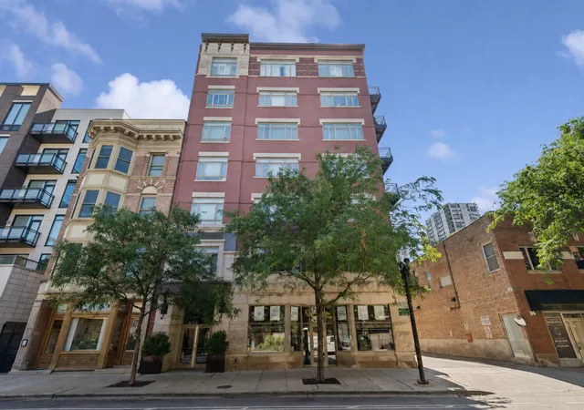 Photo 1 of Sale Pending at 1429 N Wells St #502, Chicago, IL 60610 | MLS# 12686934 | Listing updated on 2026-09-16