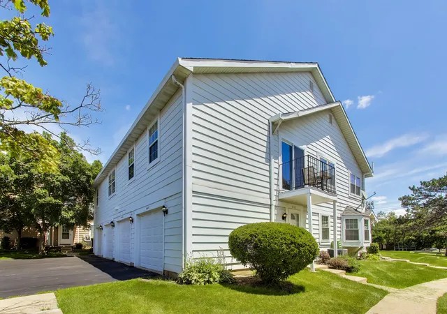 Homes for sale in Palatine, IL | 447 N Cambridge Dr #447, Palatine, IL 60067 | MLS# 12686953