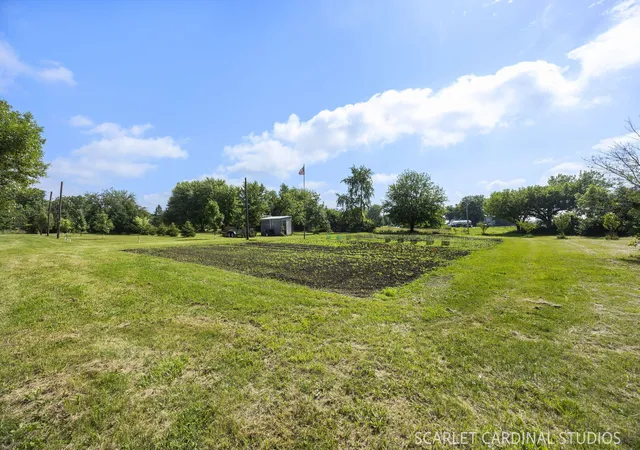 Photo 4 of Sale Pending at 9908 S Carls Dr, Plainfield, IL 60585 | MLS# 12686956 | Listing updated on 2026-09-18