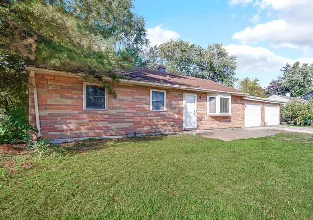 Homes for sale in Hinsdale, IL | 5720 S Madison St, Hinsdale, IL 60521 | MLS# 12687012