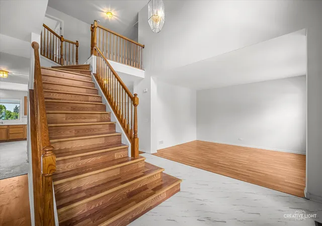 2nd image of 750 Majestic Dr, Algonquin, IL 60102 | MLS# 12687023