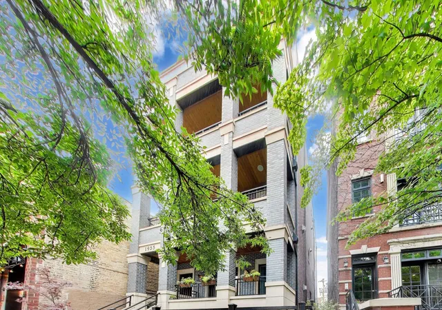 Homes for sale in Chicago, IL | 1955 N Halsted St #2, Chicago, IL 60614 | MLS# 12687036