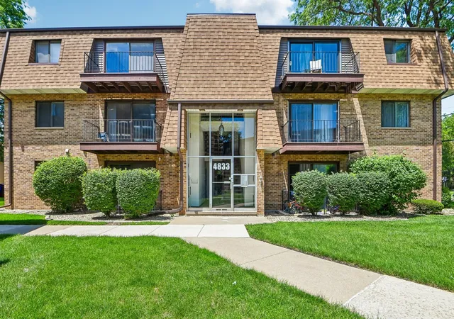 Photo 1 of Condo for sale at 4833 W 109th Street #201, Oak Lawn, IL 60453 | MLS# 12687104 | Listing updated on 2026-09-23