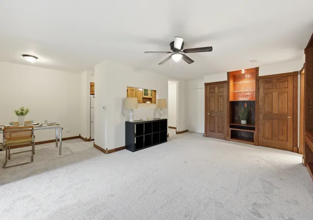 Homes for sale in Schaumburg, IL | 1806 Hemlock Pl, Schaumburg, IL 60173