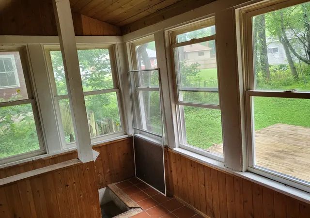 3rd image of 103 Center St, Fox River Grove, IL 60021 | MLS# 12687137