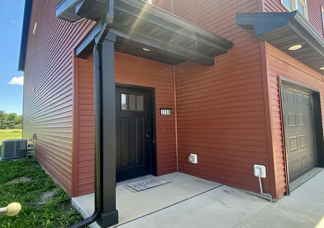 2nd image of 3309 Stoneway Ct, Champaign, IL 61822 | MLS# 12687168