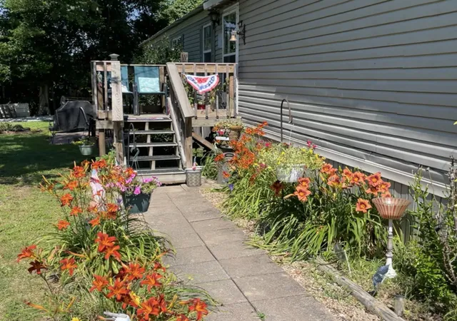 5th image of 12 Fairgrounds Rd, Vienna, IL 62995 | MLS# 12687209