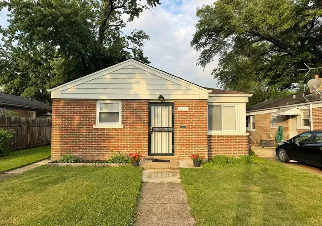 1st image of 12529 S Loomis St, Calumet Park, IL 60827 | MLS# 12687235