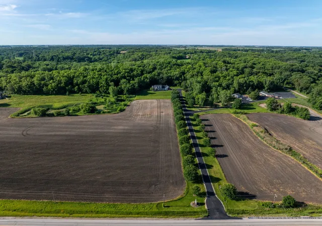 Homes for sale in Coal Valley, IL | 2467 Us Hwy 6 Hwy, Coal Valley, IL 61240 | MLS# 12687241