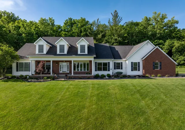 Homes for sale in Coal Valley, IL | 2467 Us Hwy 6 Hwy, Coal Valley, IL 61240 | MLS# 12687241