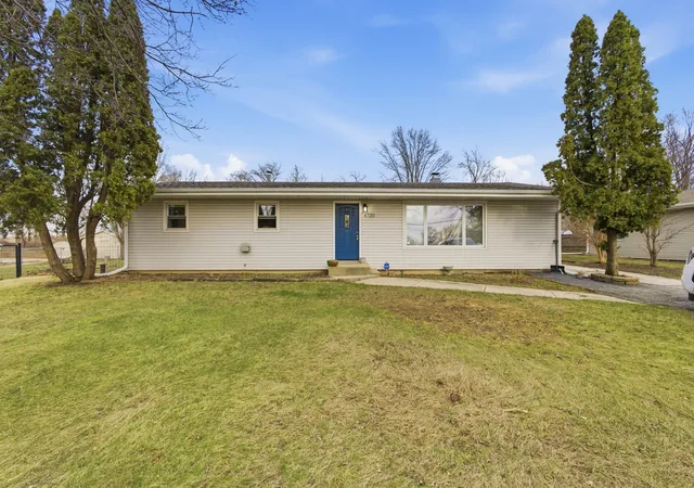 Homes for sale in Rockford, IL | 4720 Lincliff Dr, Rockford, IL 61109 | MLS# 12687246