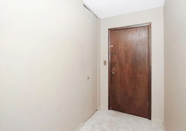 Photo 2 of Condo for sale at 2000 Saint Regis Dr #6J, Lombard, IL 60148 | MLS# 12687311 | Listing updated on 2026-09-13