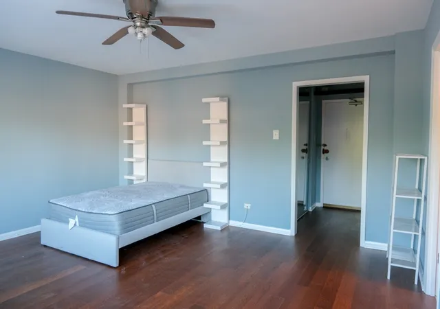 3rd image of 4880 N Marine Dr #304, Chicago, IL 60640 | MLS# 12687366