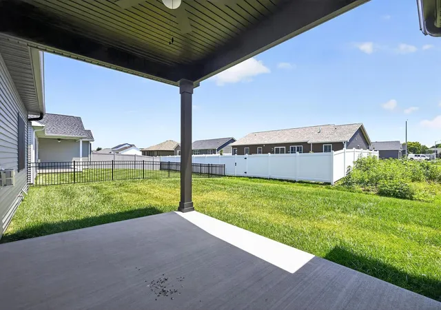 5th image of 1704 Blenheim Dr, Springfield, IL 62711 | MLS# 12687382