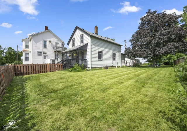 2nd image of 116 N Hickory St, Joliet, IL 60435 | MLS# 12687387