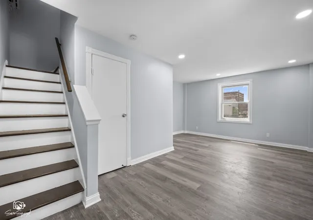 Photo 4 of Single family home for sale at 116 N Hickory St, Joliet, IL 60435 | MLS# 12687387 | Listing updated on 2026-09-20