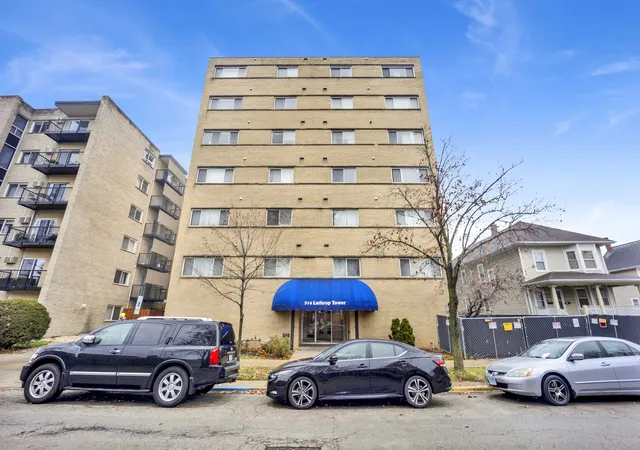 Homes for sale in Forest Park, IL | 314 Lathrop Ave #407, Forest Park, IL 60130 | MLS# 12687393