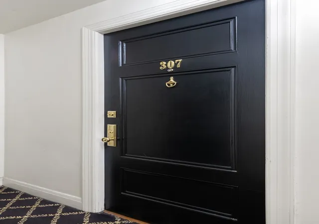 4th image of 70 E Scott St #307, Chicago, IL 60610 | MLS# 12687407