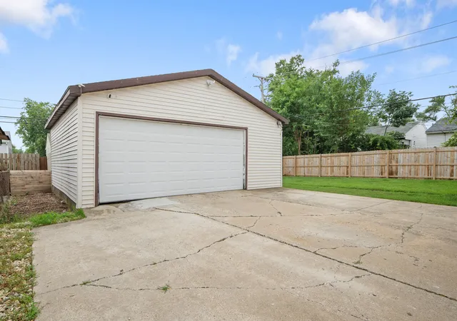 Homes for sale in Romeoville, IL | 401 Kenyon Ave, Romeoville, IL 60446 | MLS# 12687414