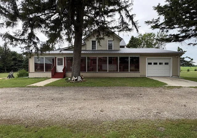 Homes for sale in Rochelle, IL | 2563 Gurler Rd, Rochelle, IL 61068 | MLS# 12687428