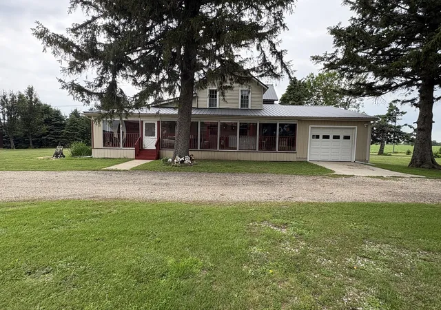 Homes for sale in Rochelle, IL | 2563 Gurler Rd, Rochelle, IL 61068 | MLS# 12687428