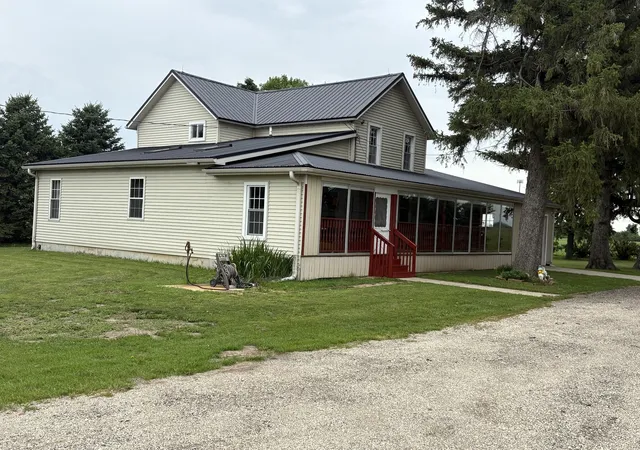 Homes for sale in Rochelle, IL | 2563 Gurler Rd, Rochelle, IL 61068 | MLS# 12687428
